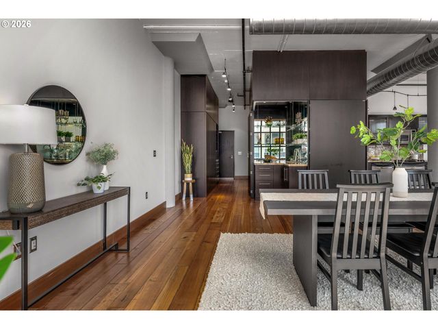 1400 Nw Irving St 609, Portland, OR 97209