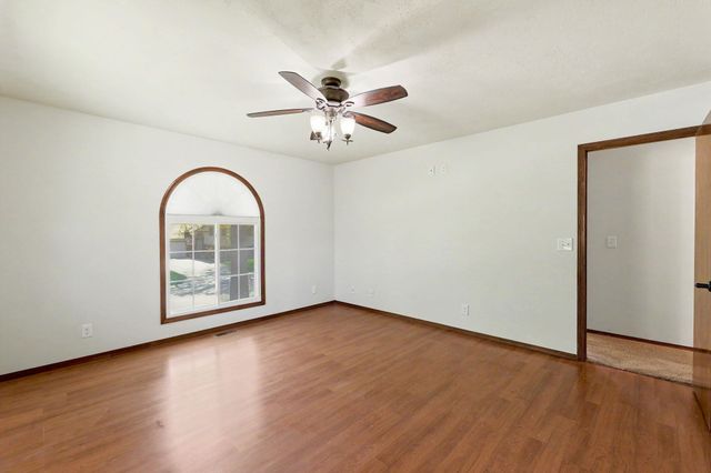 2307 N Forest Park, Derby, KS 67037