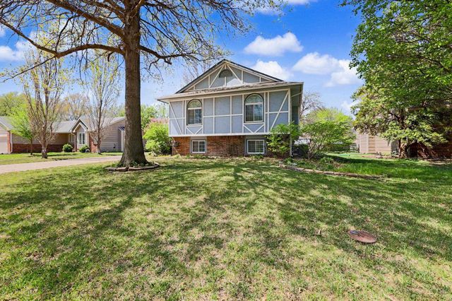 2307 N Forest Park, Derby, KS 67037