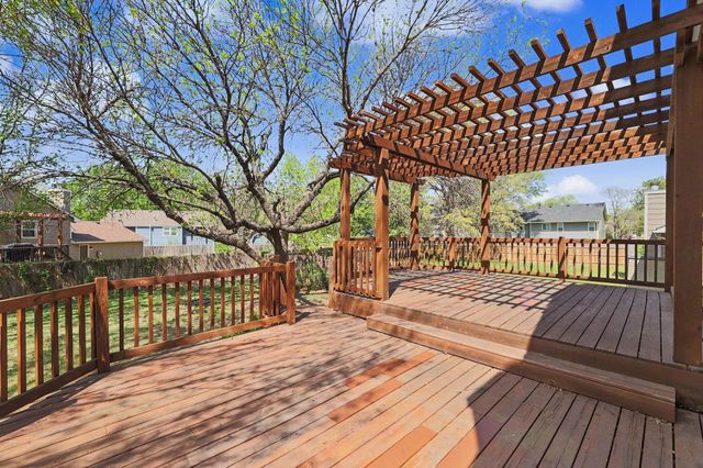 2307 N Forest Park, Derby, KS 67037