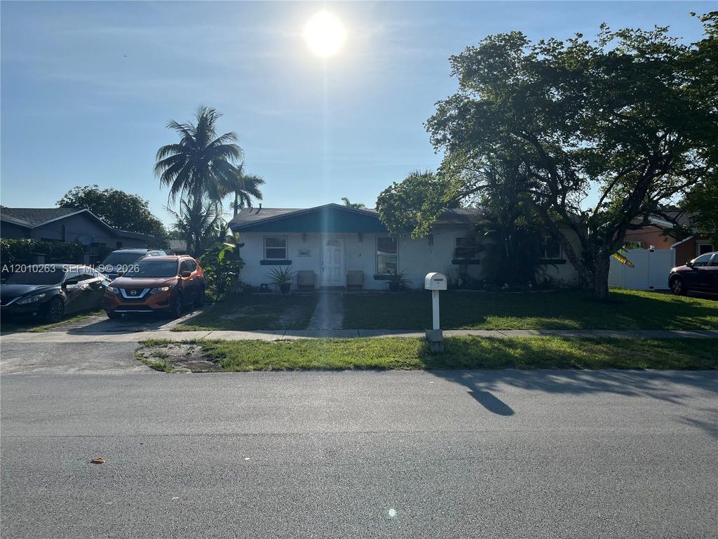 20011 NW 33rd Avenue, Miami Gardens, FL 33056