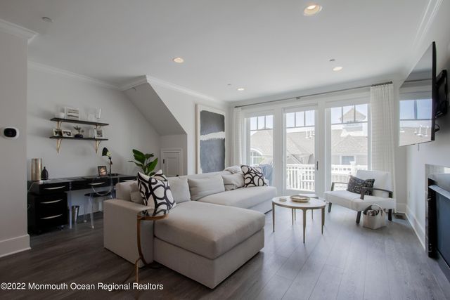 78 W Front Street D, Red Bank, NJ 07701