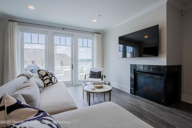 78 W Front Street D, Red Bank, NJ 07701