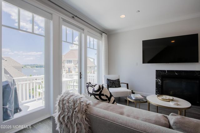 78 W Front Street D, Red Bank, NJ 07701