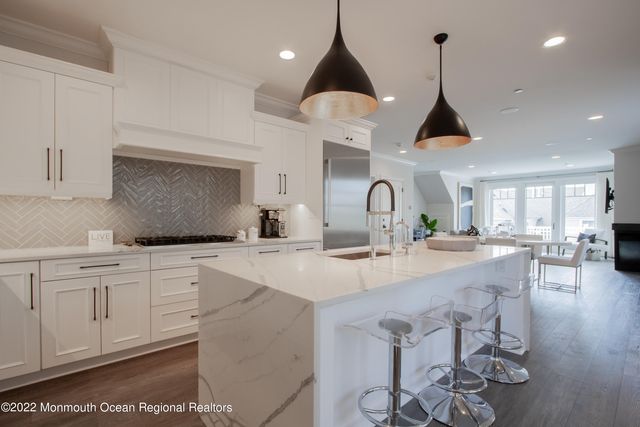 78 W Front Street D, Red Bank, NJ 07701