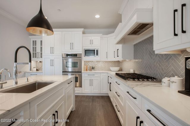 78 W Front Street D, Red Bank, NJ 07701