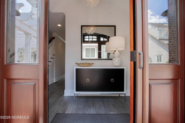 78 W Front Street D, Red Bank, NJ 07701