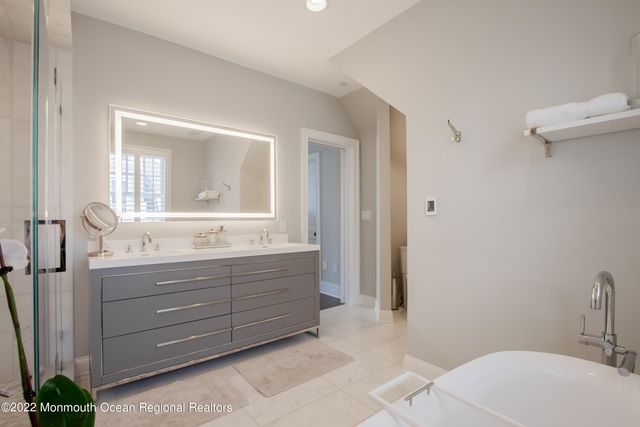 78 W Front Street D, Red Bank, NJ 07701