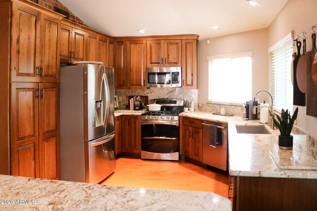 716 N JENTILLY Lane, Chandler, AZ 85226