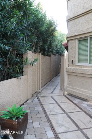 716 N JENTILLY Lane, Chandler, AZ 85226
