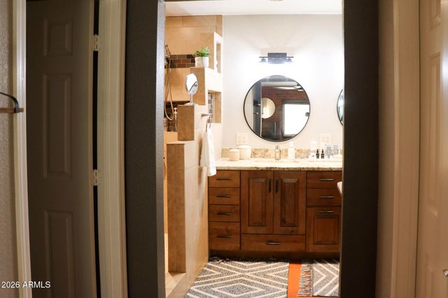 716 N JENTILLY Lane, Chandler, AZ 85226
