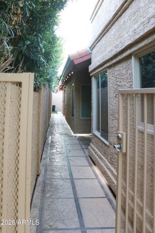 716 N JENTILLY Lane, Chandler, AZ 85226