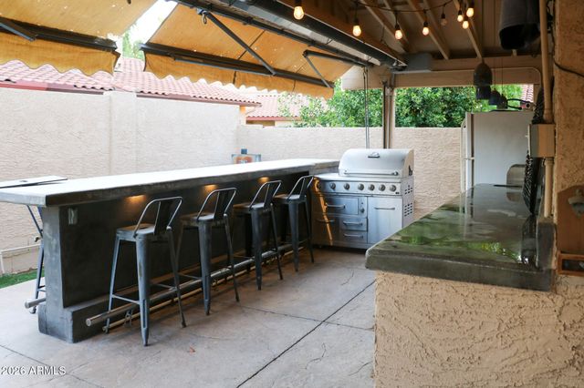716 N JENTILLY Lane, Chandler, AZ 85226
