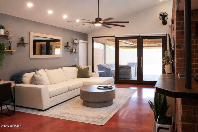 716 N JENTILLY Lane, Chandler, AZ 85226