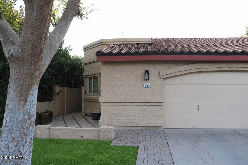 716 N JENTILLY Lane, Chandler, AZ 85226