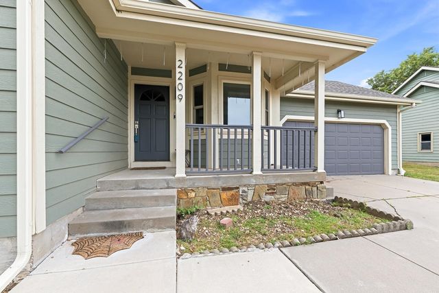 2209 N Woodlawn Blvd, Derby, KS 67037