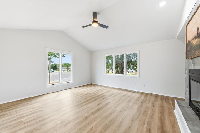 2209 N Woodlawn Blvd, Derby, KS 67037