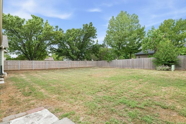 2209 N Woodlawn Blvd, Derby, KS 67037