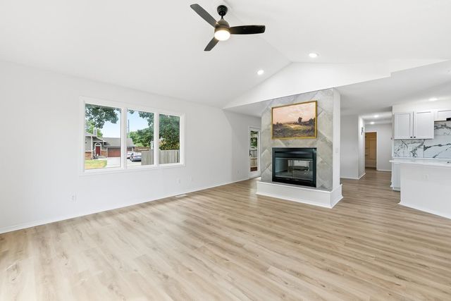 2209 N Woodlawn Blvd, Derby, KS 67037
