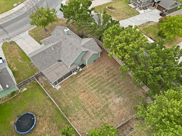 2209 N Woodlawn Blvd, Derby, KS 67037