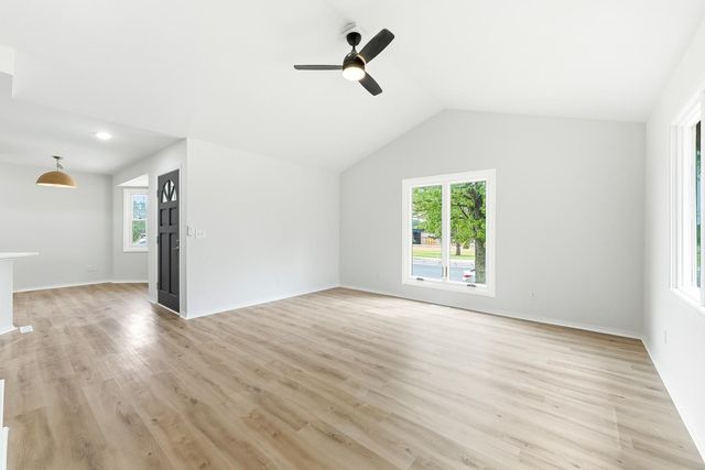 2209 N Woodlawn Blvd, Derby, KS 67037