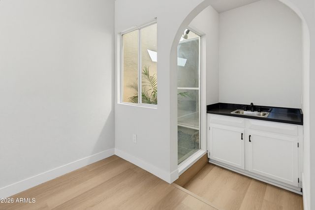 4742 W PALMAIRE Avenue, Glendale, AZ 85301