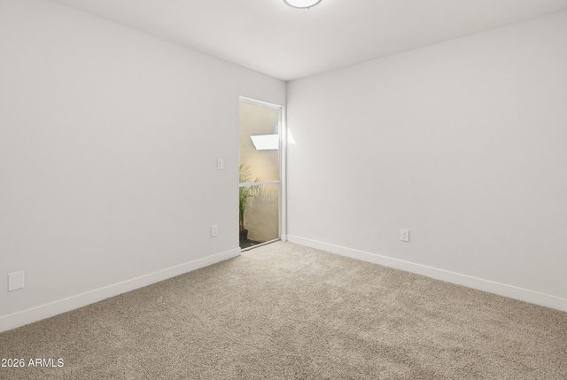 4742 W PALMAIRE Avenue, Glendale, AZ 85301
