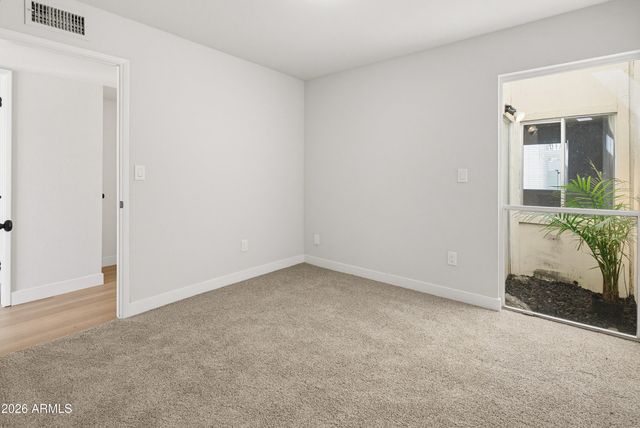 4742 W PALMAIRE Avenue, Glendale, AZ 85301