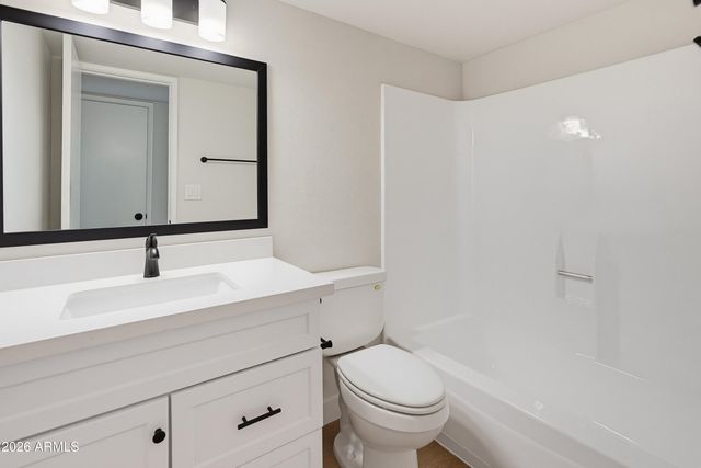 4742 W PALMAIRE Avenue, Glendale, AZ 85301