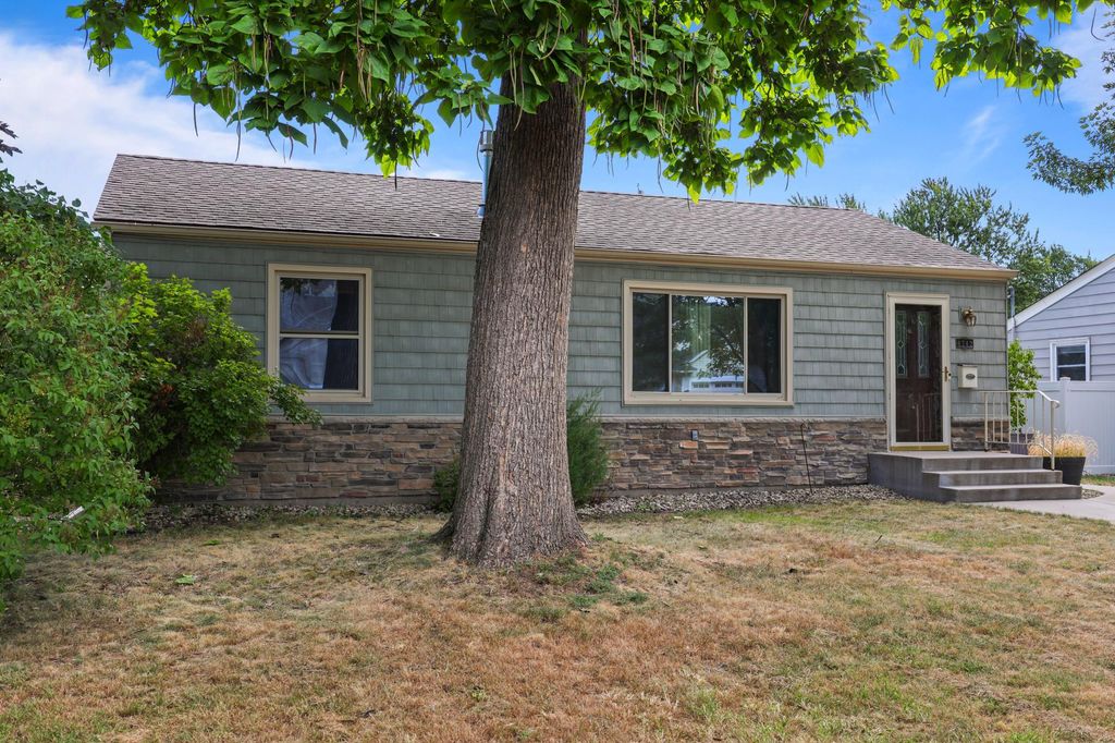 4742 Zane Avenue N, Crystal, MN 55429 — exterior