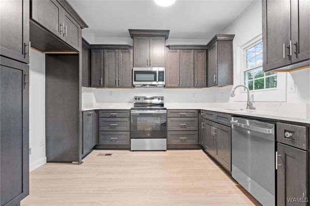 1210 21st, Northport, AL 35476