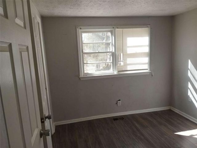 5135 Hilltop Drive, Union City, GA 30291