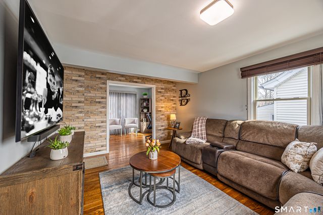 206 Sterling Street, Fairfield, CT 06825