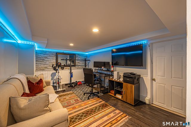 206 Sterling Street, Fairfield, CT 06825