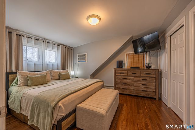 206 Sterling Street, Fairfield, CT 06825