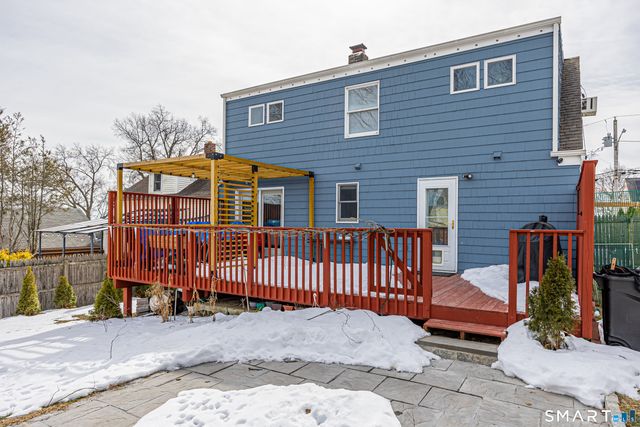 206 Sterling Street, Fairfield, CT 06825