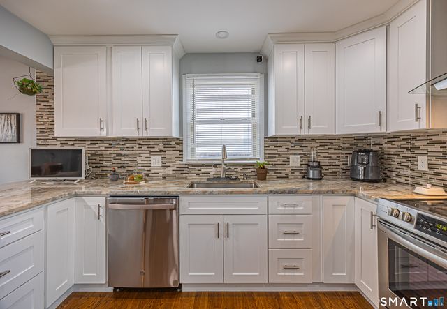 206 Sterling Street, Fairfield, CT 06825