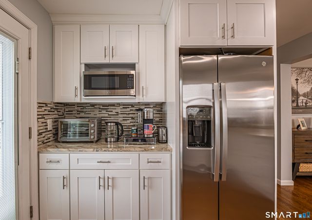 206 Sterling Street, Fairfield, CT 06825