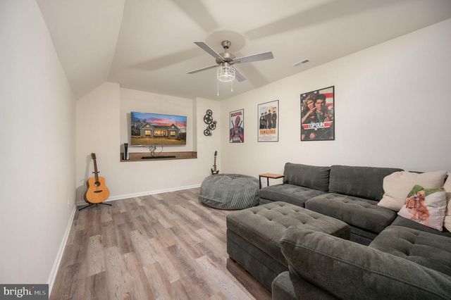 13218 SCOTTEN DR, Fredericksburg, VA 22407