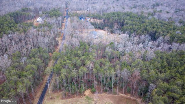 13218 SCOTTEN DR, Fredericksburg, VA 22407