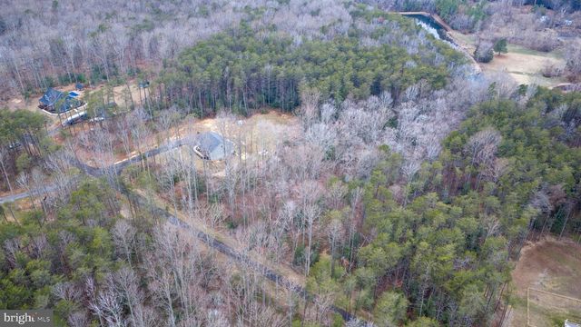 13218 SCOTTEN DR, Fredericksburg, VA 22407