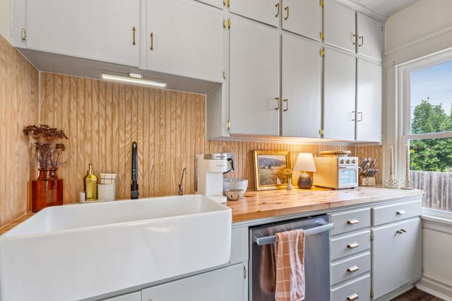 306 Center Avenue E, Dilworth, MN 56529