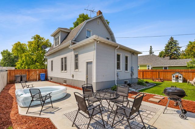 306 Center Avenue E, Dilworth, MN 56529