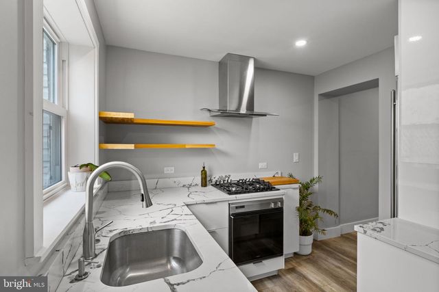 2175 E HAGERT ST, Philadelphia, PA 19125