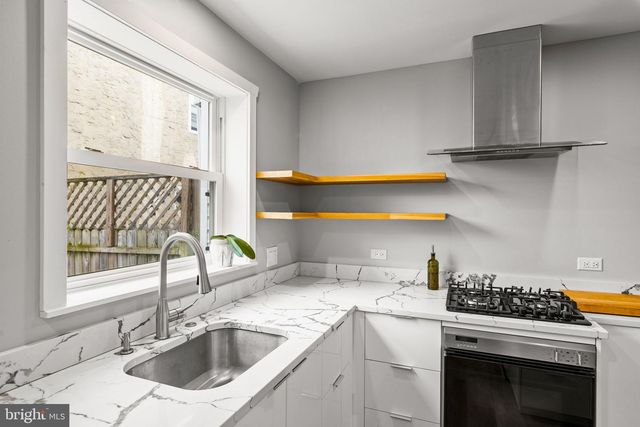 2175 E HAGERT ST, Philadelphia, PA 19125