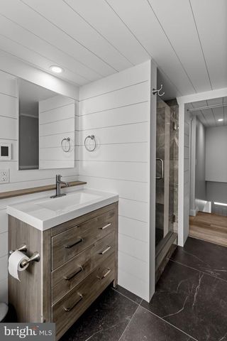 2175 E HAGERT ST, Philadelphia, PA 19125