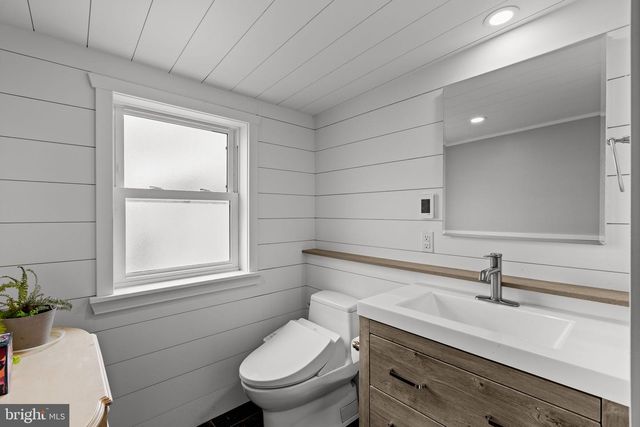 2175 E HAGERT ST, Philadelphia, PA 19125