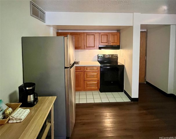 1088 Bishop Street 1501, Honolulu, HI 96813