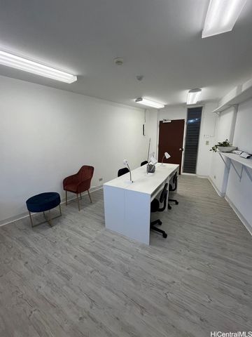 1139 9th Avenue C107, Honolulu, HI 96816