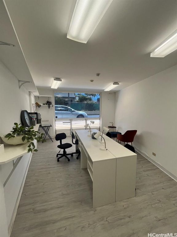 1139 9th Avenue C107, Honolulu, HI 96816